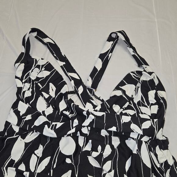 Anne Cole Signature Womens 20W Tankini Top Soft Bra Twist‎ Bodice Beach Vacation - Picture 7 of 14